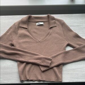 Hollister Brown Sweater Shirt